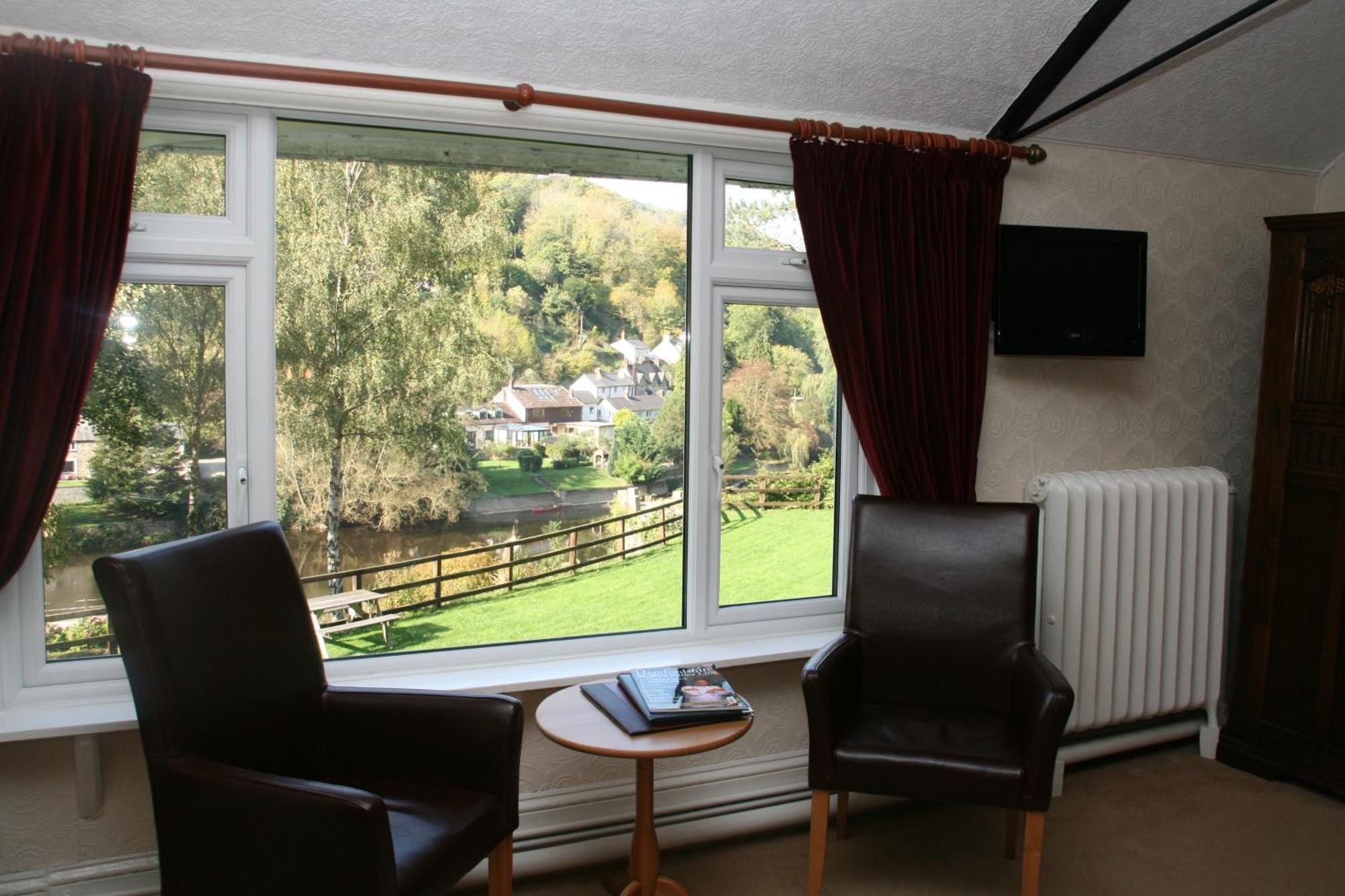 Royal Lodge Symonds Yat Exterior photo